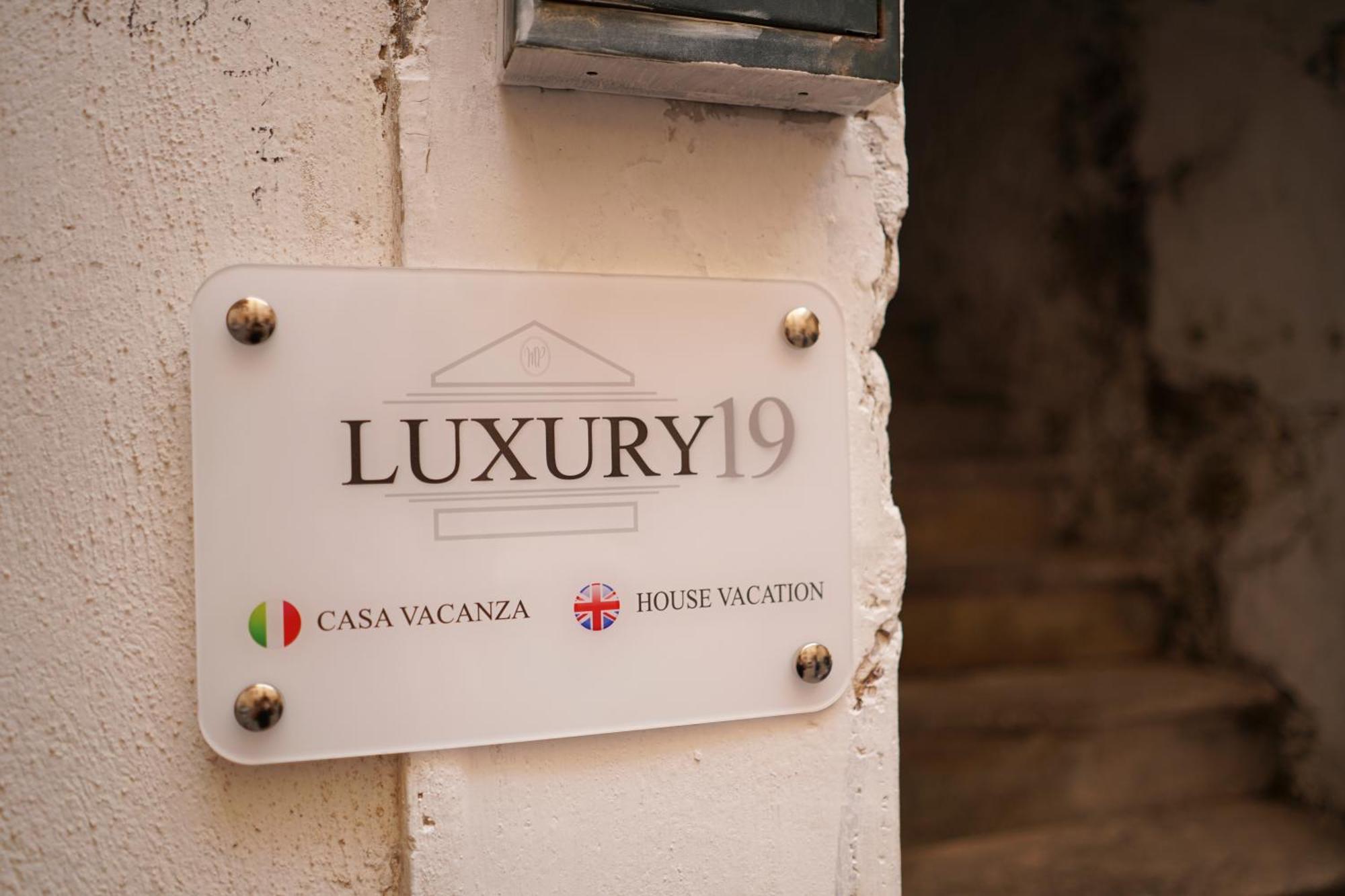 Апартаменти Luxury19 - View Of Vesuvius Неаполь Екстер'єр фото